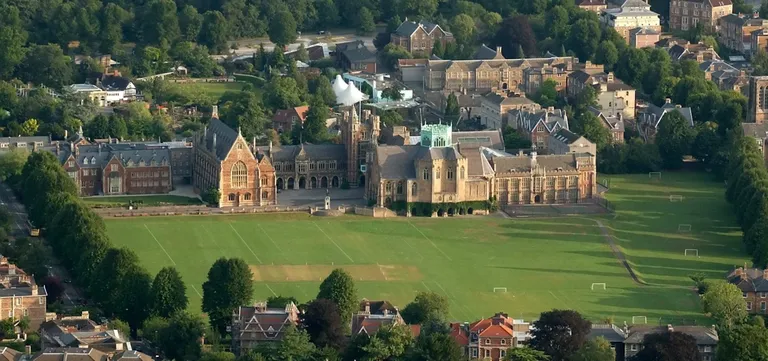 Suurbritannia üks mainekamaid erakoole Cliftoni kolledž Bristolis.