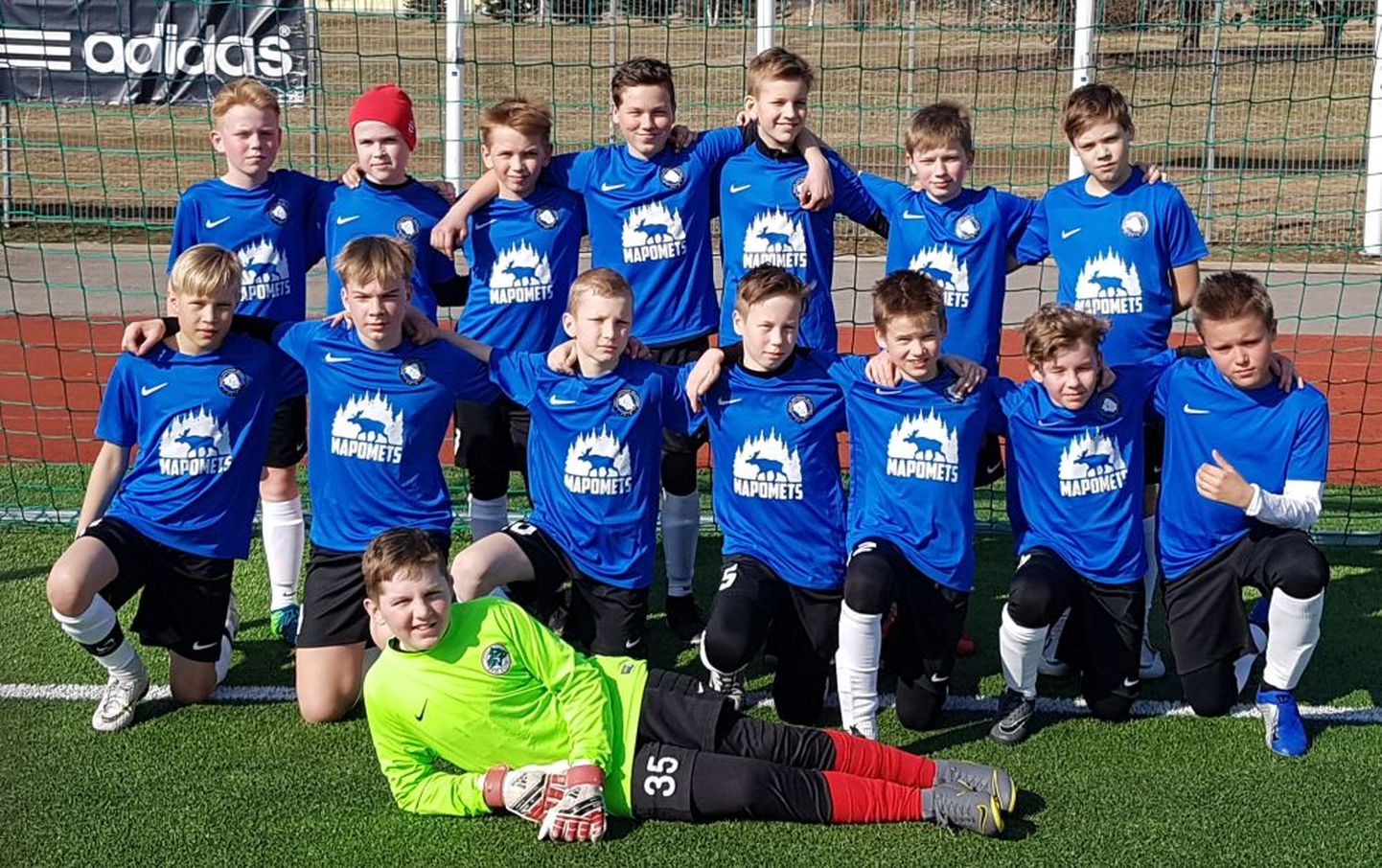 Lõuna-Eesti ühendvõistkond koosneb FC Elva, Tartu Kalevi ja Võru Heliose noortest mängumeestest.