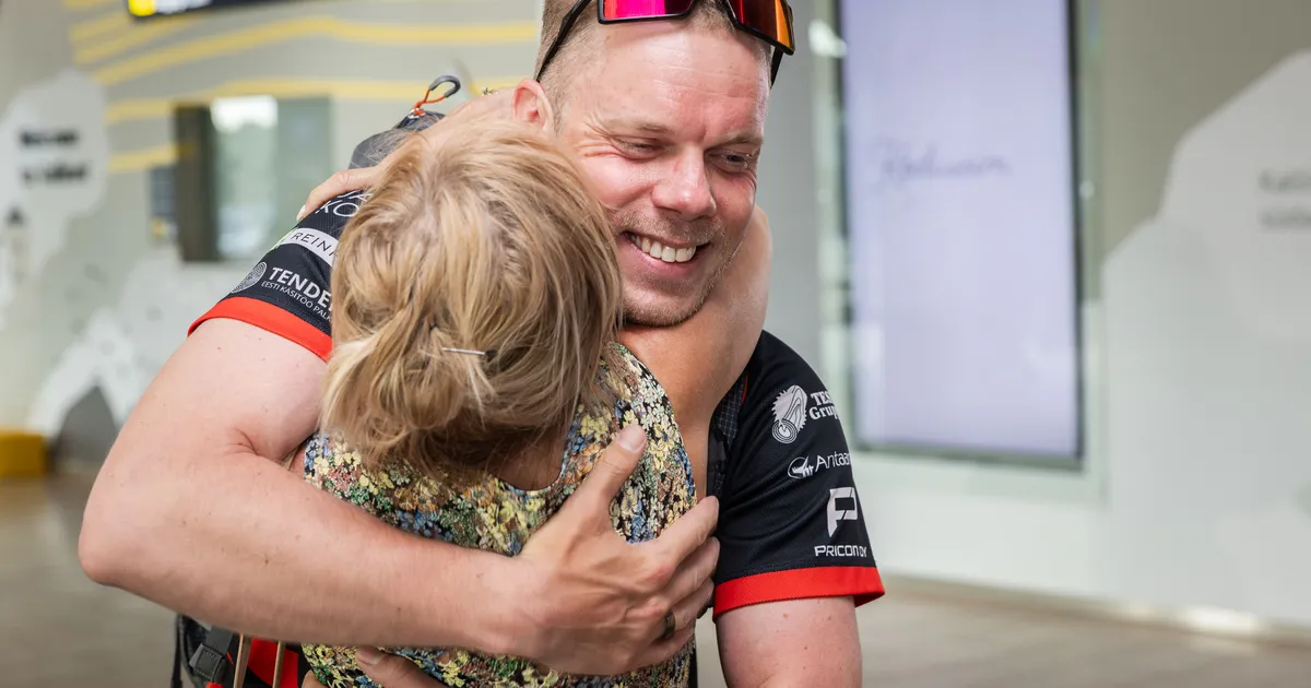 VIDEO JA GALERII ⟩ Everesti vallutanud Kaspar Eevald jõudis koju: «Tahan merre ujuma minna»