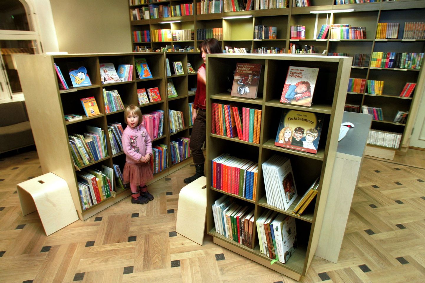 Laste- ja noortekirjanduses leiduvaid erilisi õnnestumisi aitab väikestele ja suurtele lugejatele kätte näidata hiljuti asutatud Tartu kirjandusauhind.
