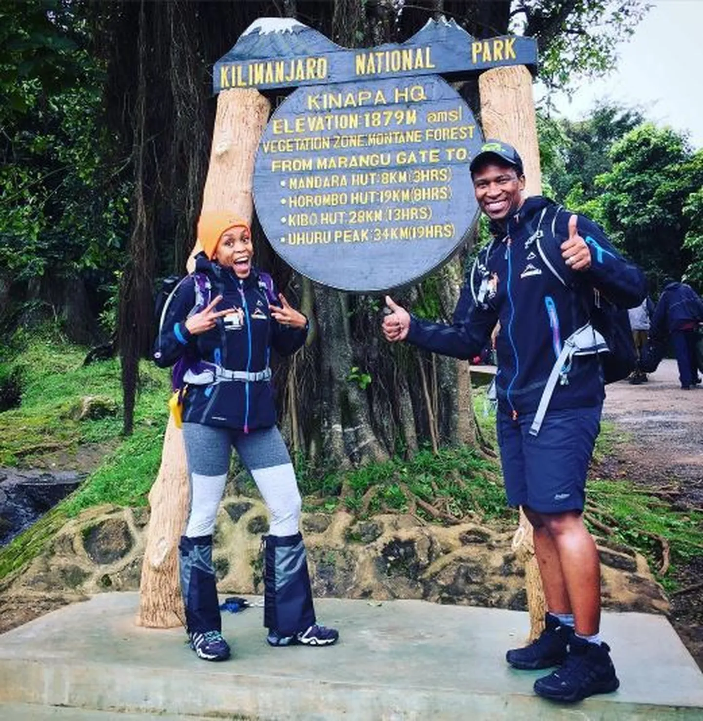 Gugu Zulu (paremal) ning tema abikaasa