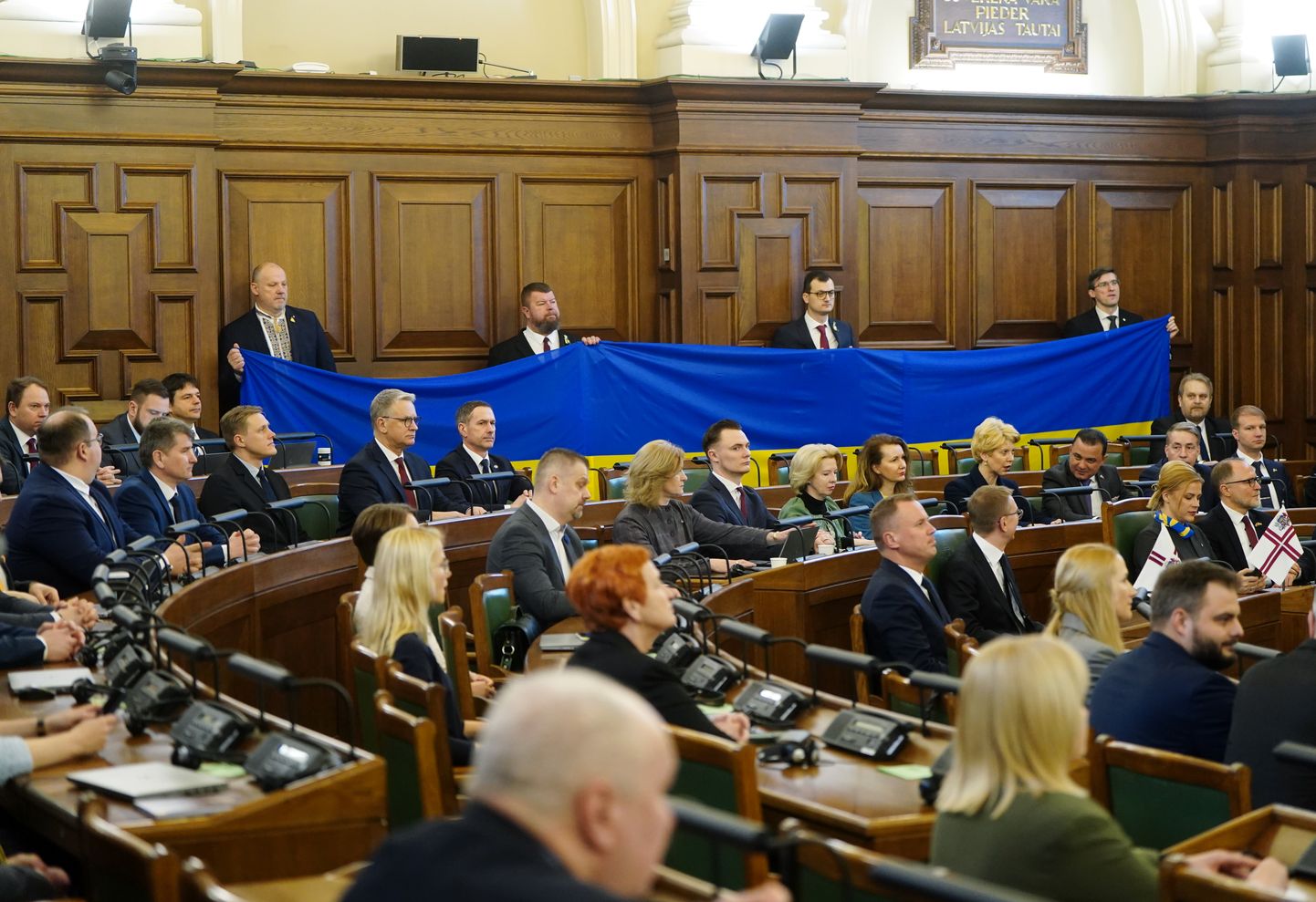 Внеочередное заседание Сейма Латвии в связи со второй годовщиной нападения России на Украину.