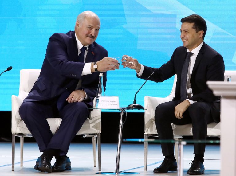 Президент Беларуси Александр Лукашенко и президент Украины Владимир Зеленский принимают участие во 2-м Форуме регионов Украины и Беларуси, Житомир, октябрь 2019 года.