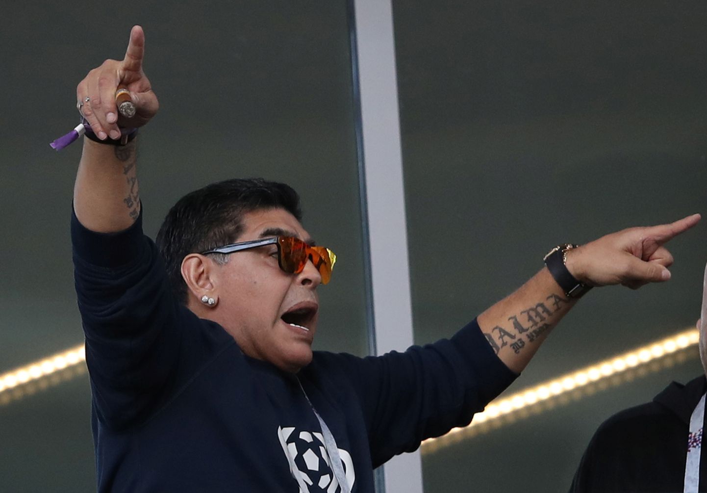 Diego Maradona viibis Argentina ja Islandi mängu ajal tribüünil.