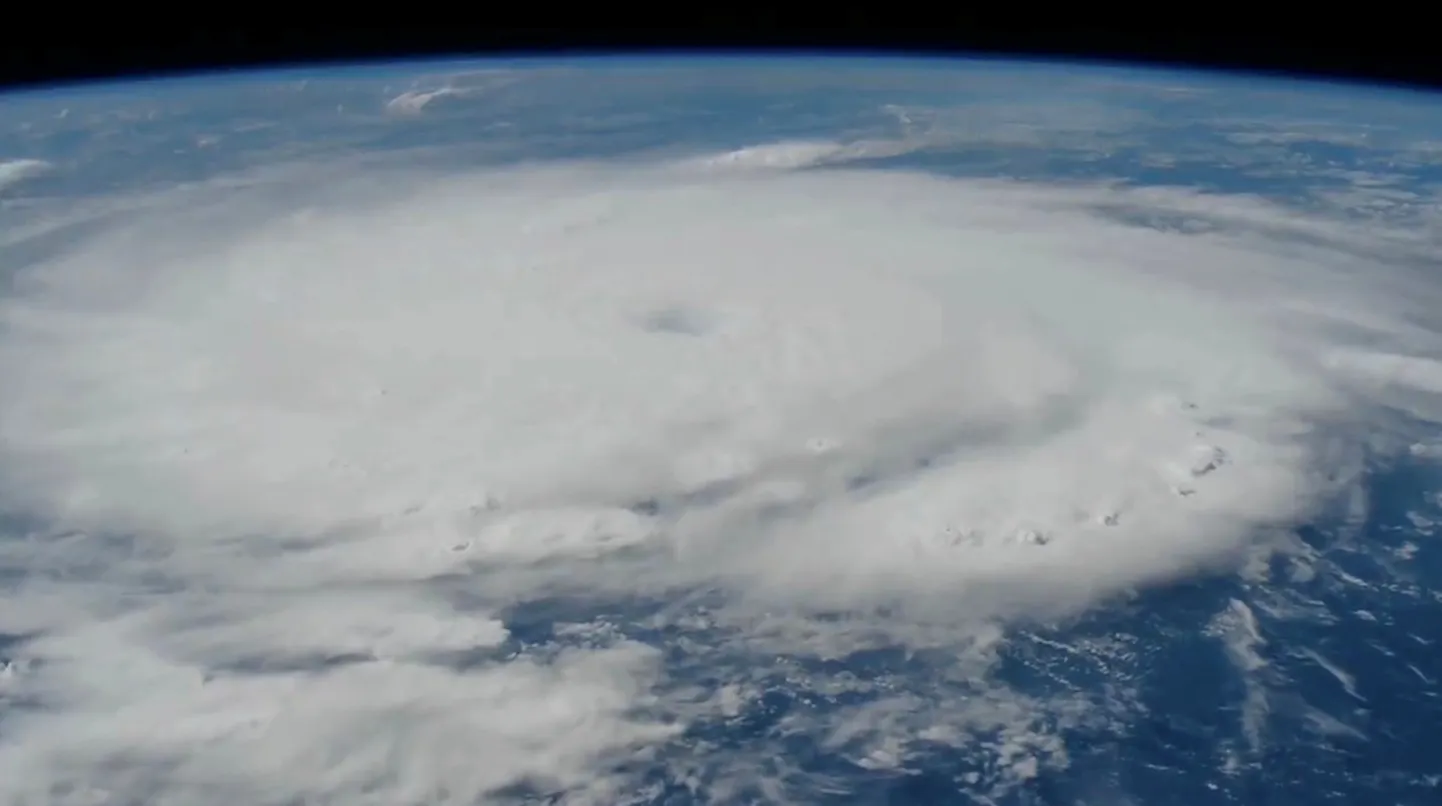 Ураган Берилл, вид с Международной космической станции 1 июля.