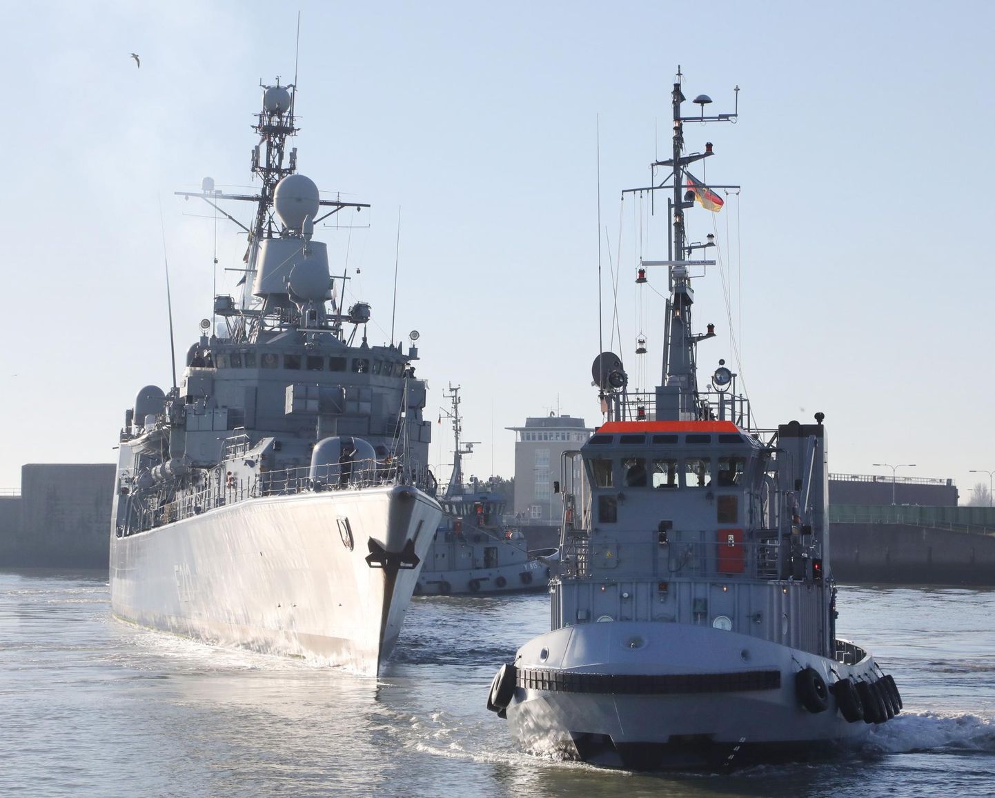 Täna tutvustatav raport paneb Läänemere kaitses suurimad lootused Saksamaale. Pildil naaseb fregatt Augsburg oma kodusadamasse Wilhelmshavenisse. 