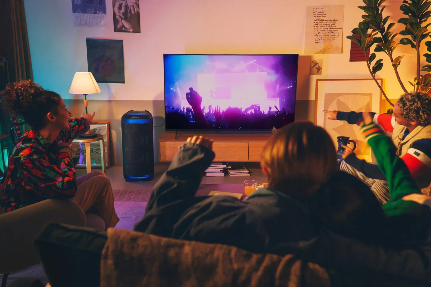 Uue kõlari uueks omaduseks on parem ühildumine Sony teleritega.