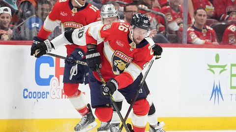 Balinskis ar "Panthers" pieveic "Kings"