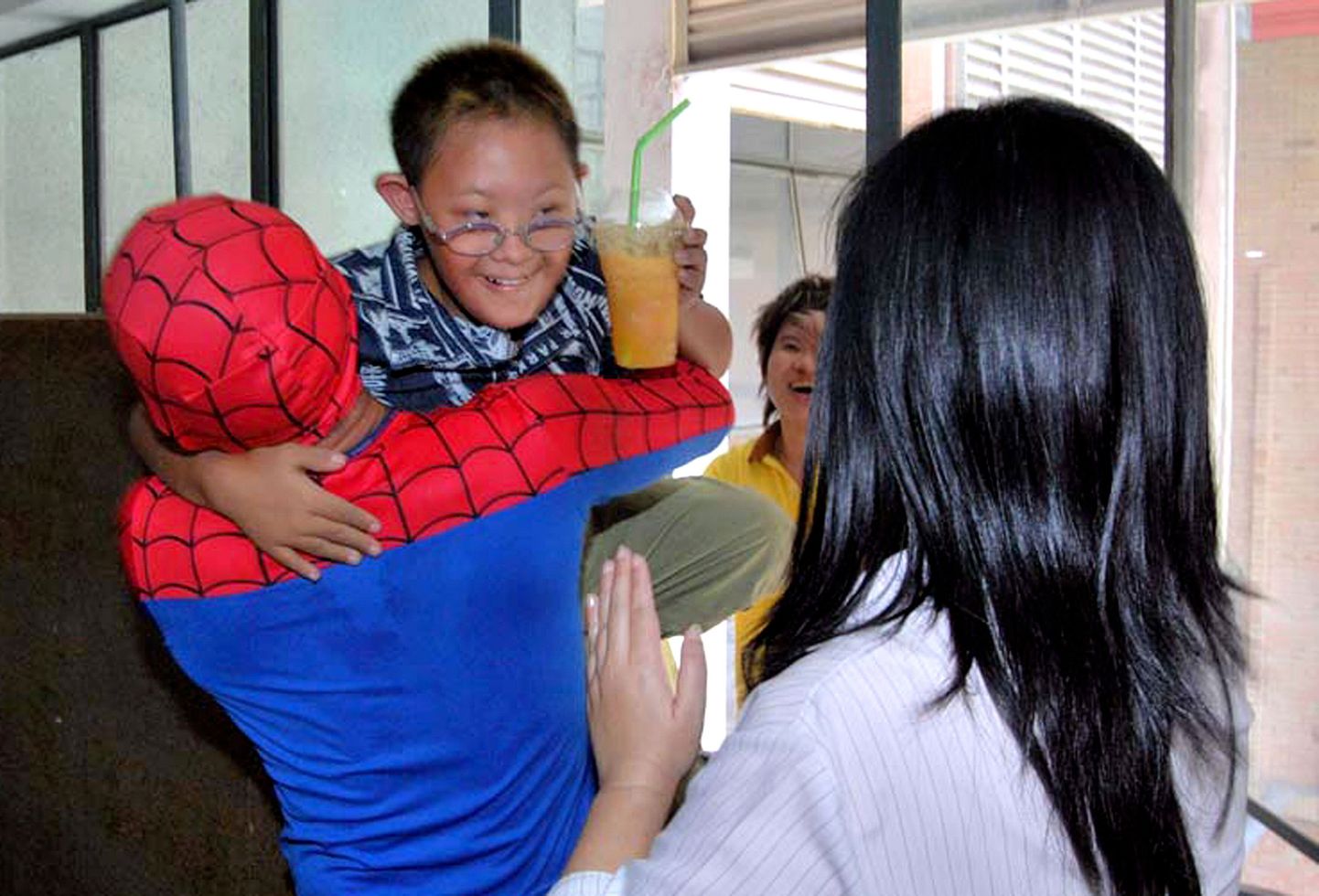«Ämblikmees» päästis autistliku poisi