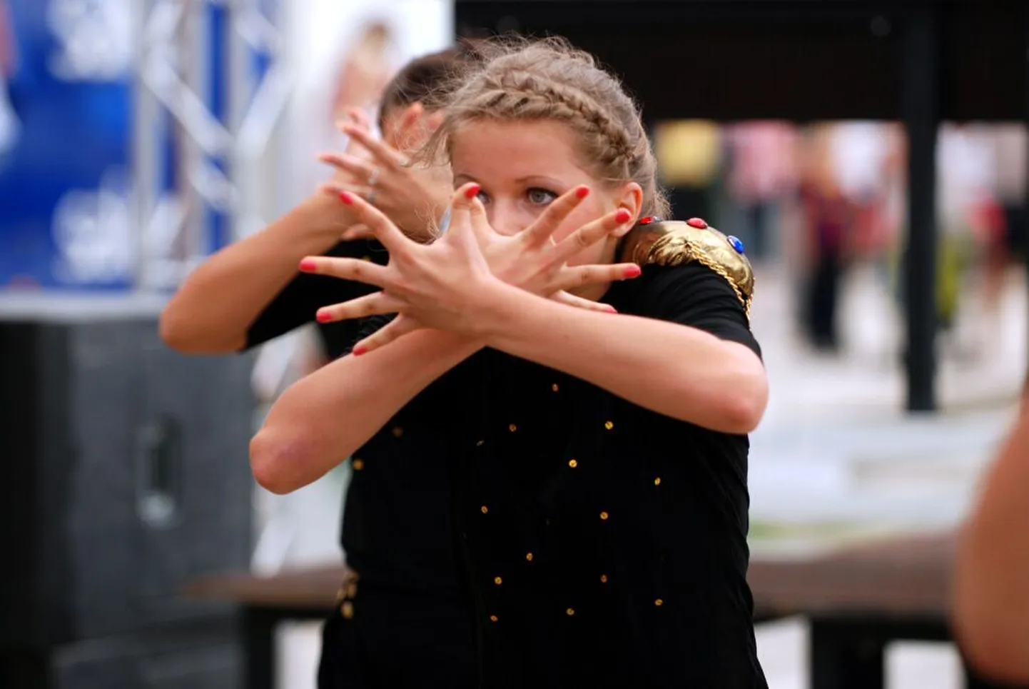 WAF Dance tants "Tumedam pool".