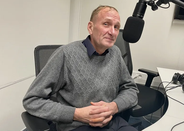 Peeter Pusa Naistejutud podcasti stuudios