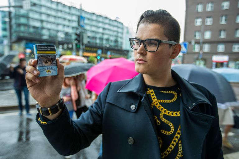Varem suitsust loobumise päevikut pidanud üle-Eestilise noorte muusikaliteatri juht Kaarel Orumägi leiab, et nikotiinisisaldus suitsupakil võiks siiski olla.