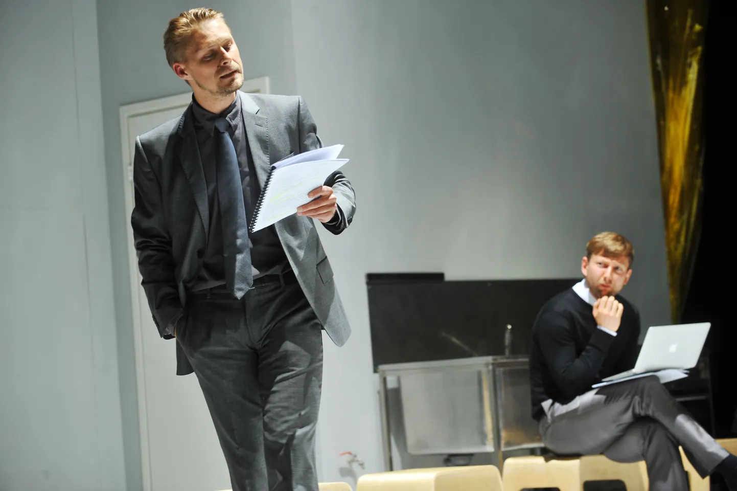 Teatris NO99 toimus avalik lugemine «Reformierakonna juhatuse koosolek». Teater NO99 trupp kandis Tiit Ojasoo ja Ene-Liis Semperi juhendamisel esimest korda ette uue Eesti algupärandi.