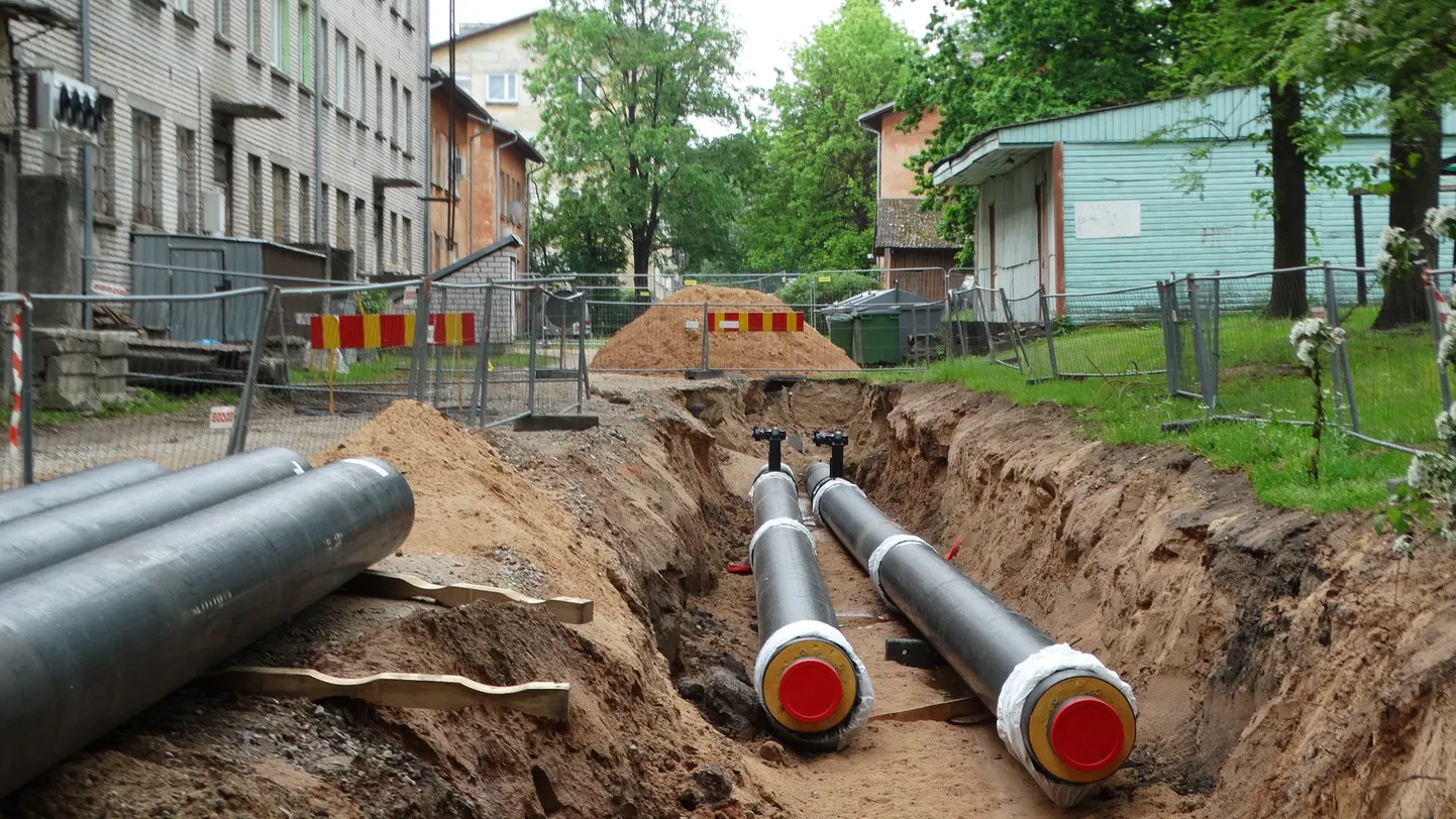 Valgas uuendatakse kaugküttetorustikku.