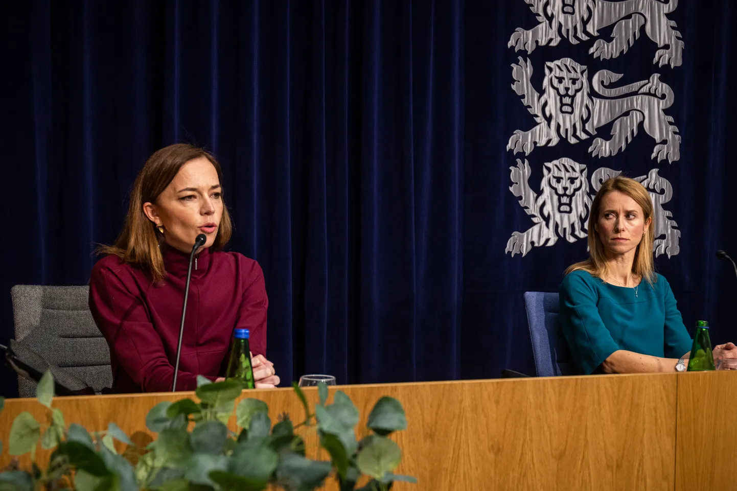 Valitsuse pressikonverentsil osalesid peaminister Kaja Kallas, tervise- ja tööminister Tanel Kiik, haridus- ja teadusminister Liina Kersna.