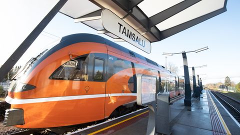Tallinna-Tartu reisirong jäi rikke tõttu Tamsalus seisma