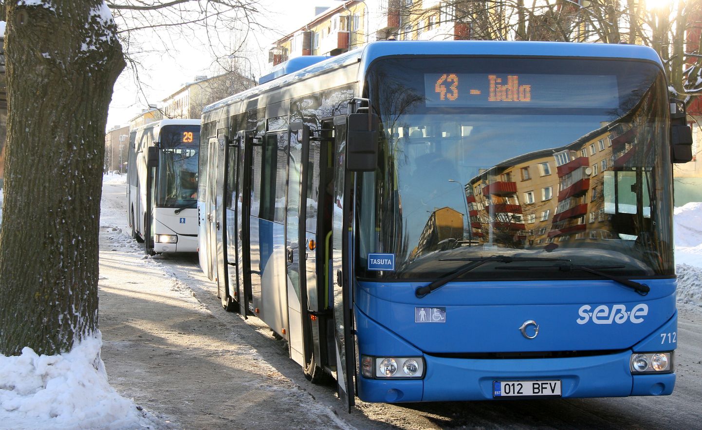 14. oktoobrist alates on Kohtla-Nõmme busside lõpp-peatus Jõhvi bussijaamas ning  Kalevi tänava kaudu ei hakka need kulgema ka siis, kui seal remont lõpeb.