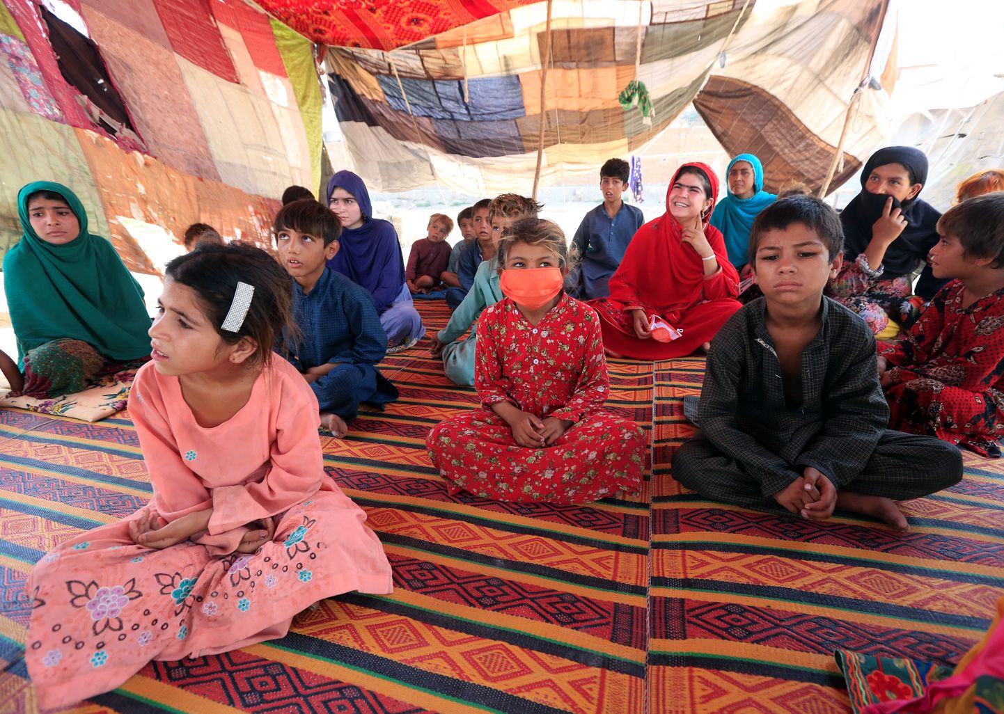UNICEFi töötajad räägivad koroonaviirusest lastele. Afganistan 22. juuni 2020.