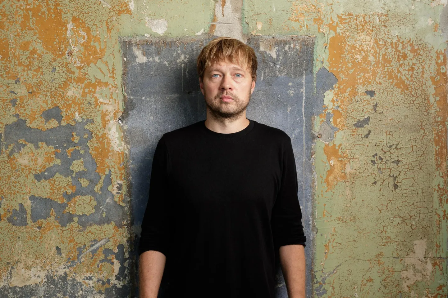 Lavastaja Lauri Lagle kutsub publikut teatrisse kogema ja mõtlema. Vastused saavad sündida vaatamise tulemusena vaatajas endas.