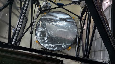 Maailma suurim täiesti vedela peegliga teleskoop - loe, mis imemasin see on