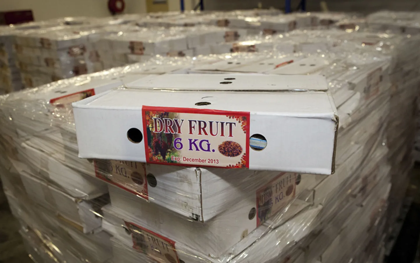 Rosinakastid, mille seast leiti enam kui 200 kilo narkootikume.