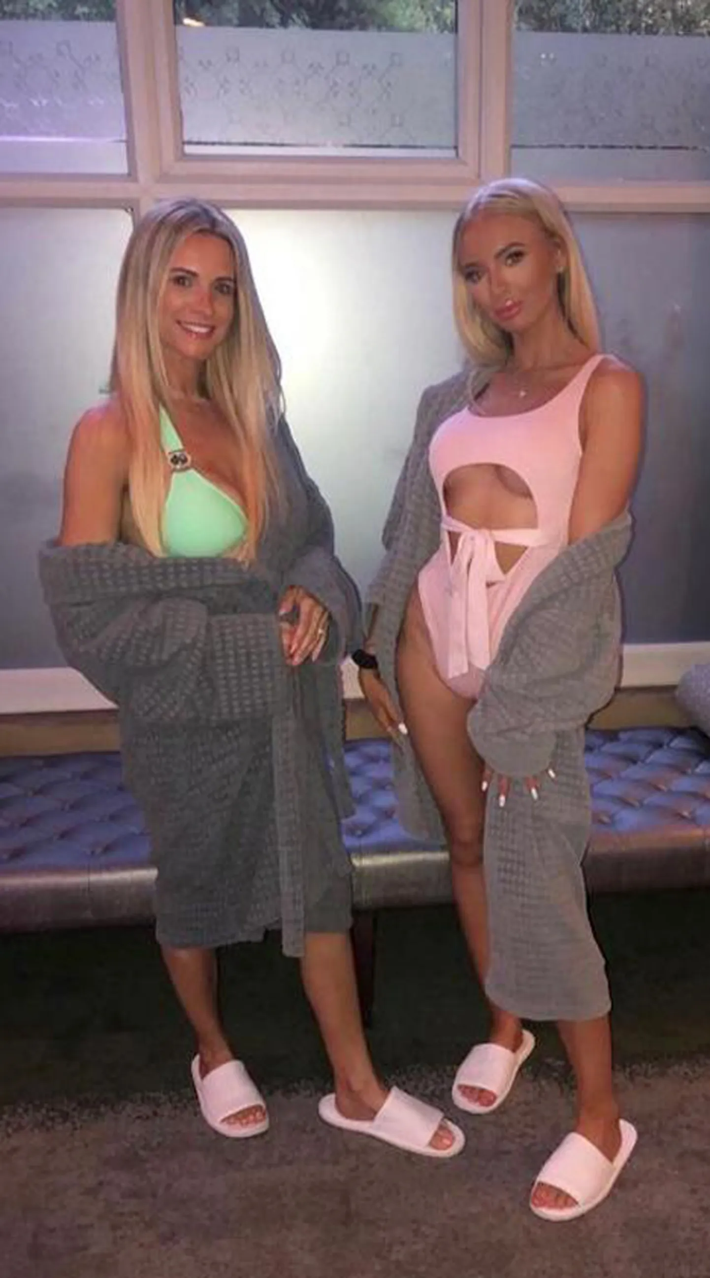 Cheryl Jarvis, 41 (vasakul) ja Lauren Marsden, 20 (paremal).