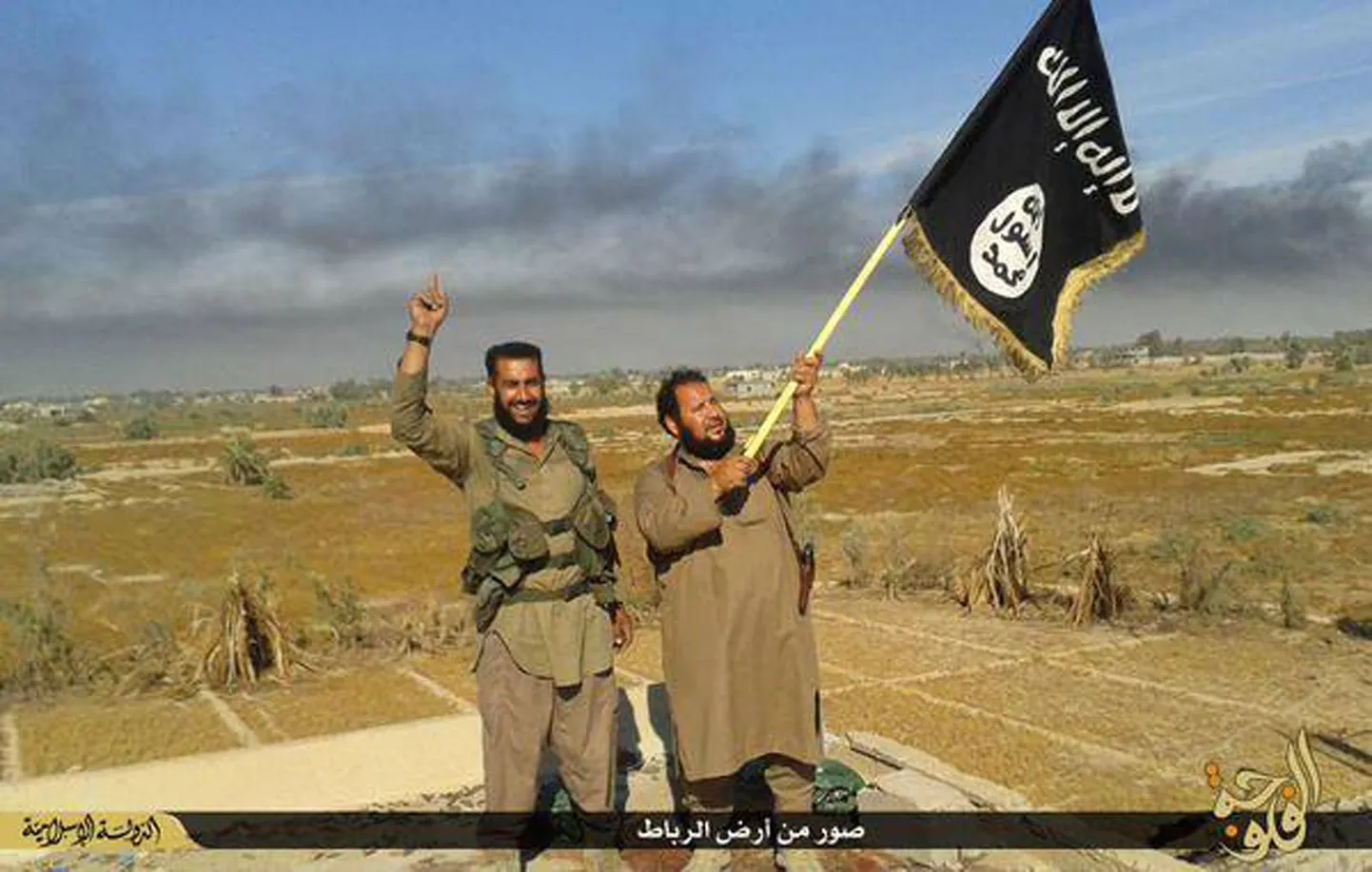 Džihadistid Fallujah' lähedal.