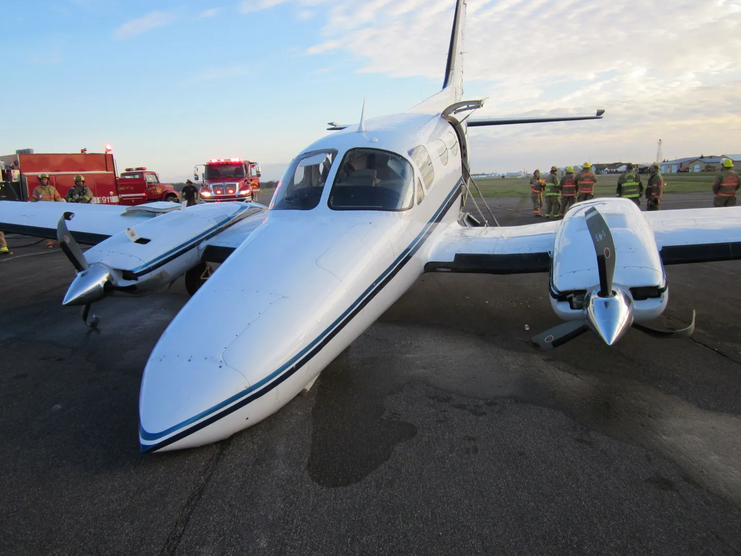 Väikelennuk Cessna.