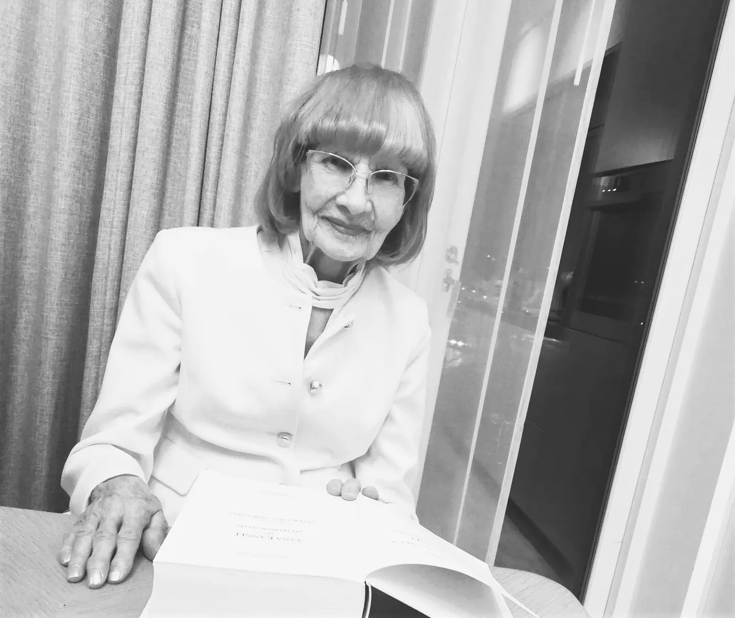 Ottilie Kõiva viimaseks suureks tööks jäi tema osalusel valminud «Vana kannel XIV. Peetri regilaulud».