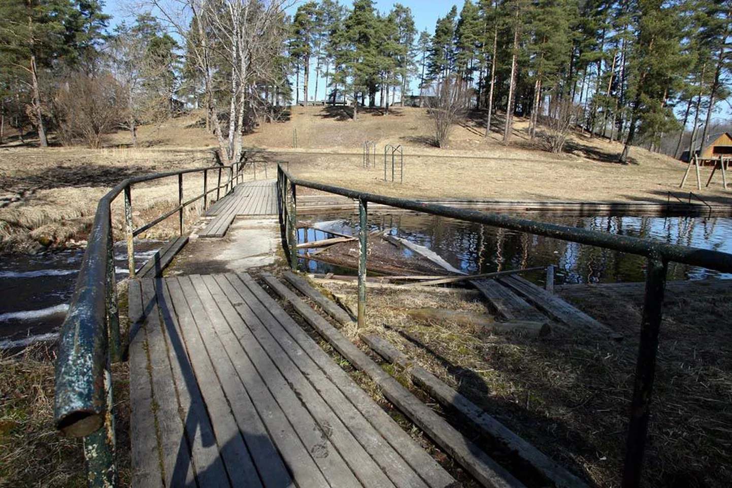 Linnavalitsus loodab leida rentniku, kes laguneva Uueveski puhkekeskuse korda teeks ja seal sportlikku ajaveetmisvõimalust pakuks.