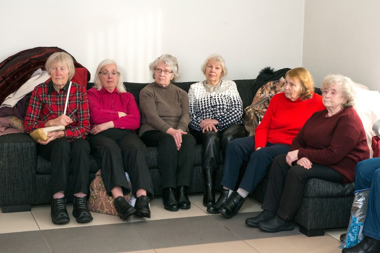 Türi eakad kogunesid päevakeskuse avamisele.