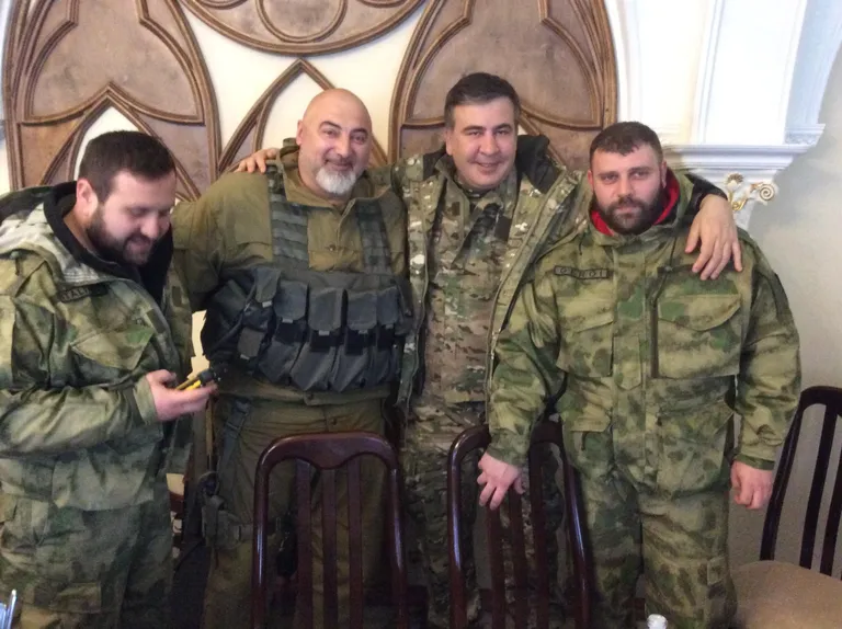 Экс-президент Грузии Михаил Саакашвили часто посещал бойцов Грузинского легиона, когда находился в Украине.