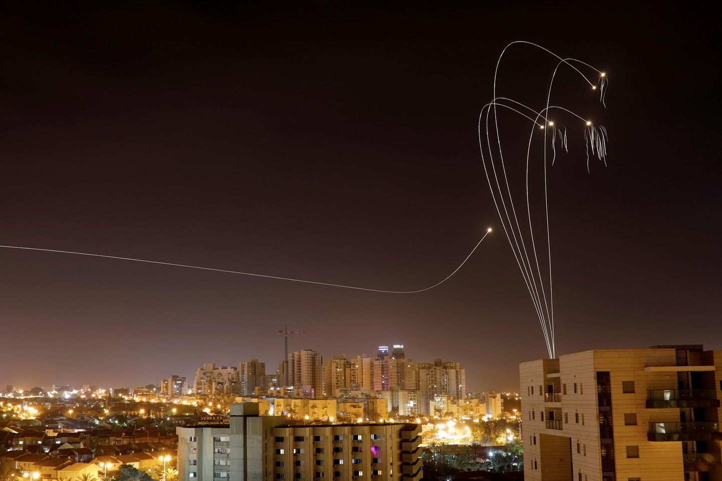 Gaza sektorist tulistati nädalavahetusel Iisraeli pihta ligi 700 raketti, millest osa suutis Iisraeli raketitõrjesüsteem peatada. 