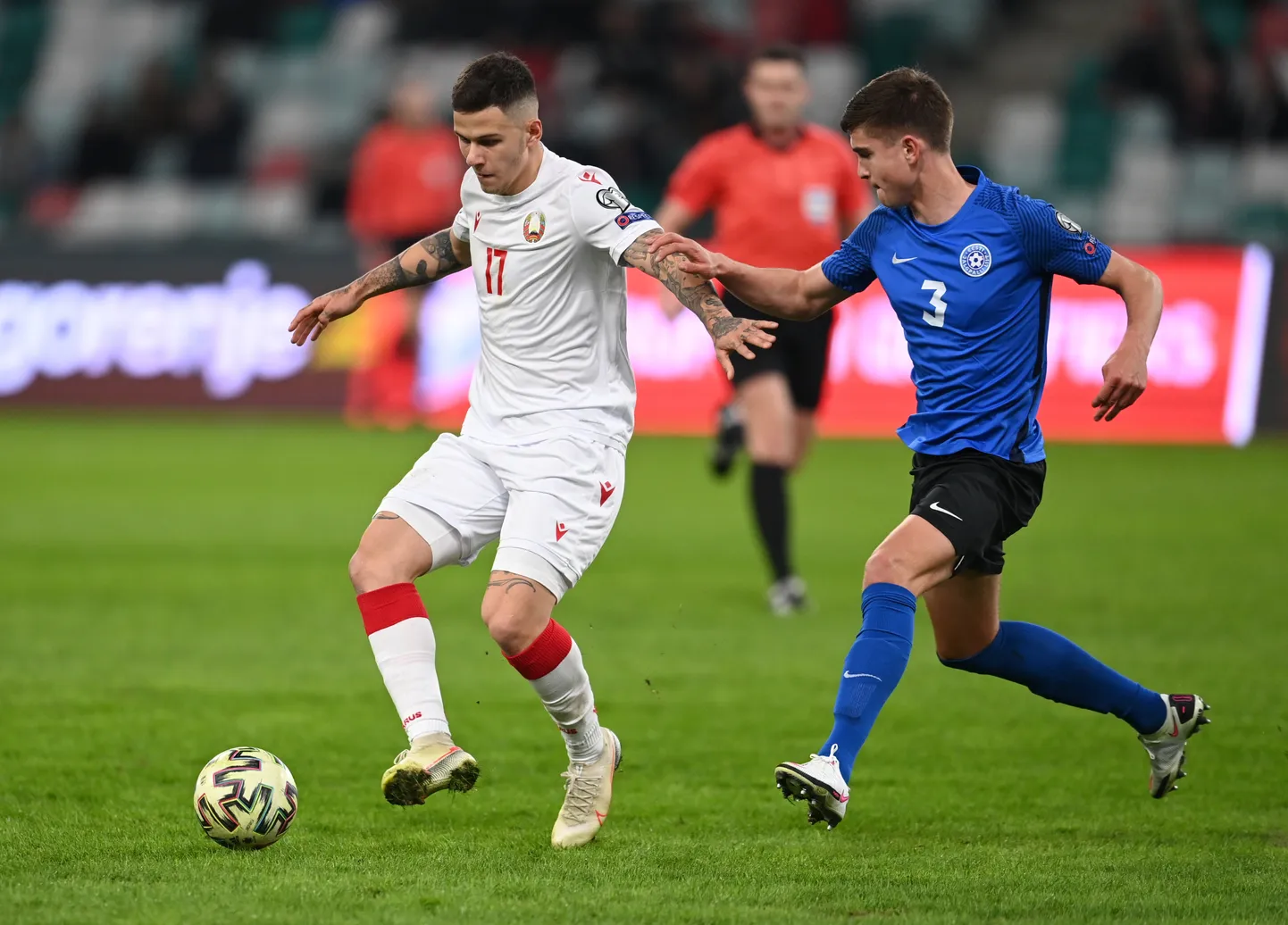 Maksim Paskotši (paremal) Eesti koondise särgis.