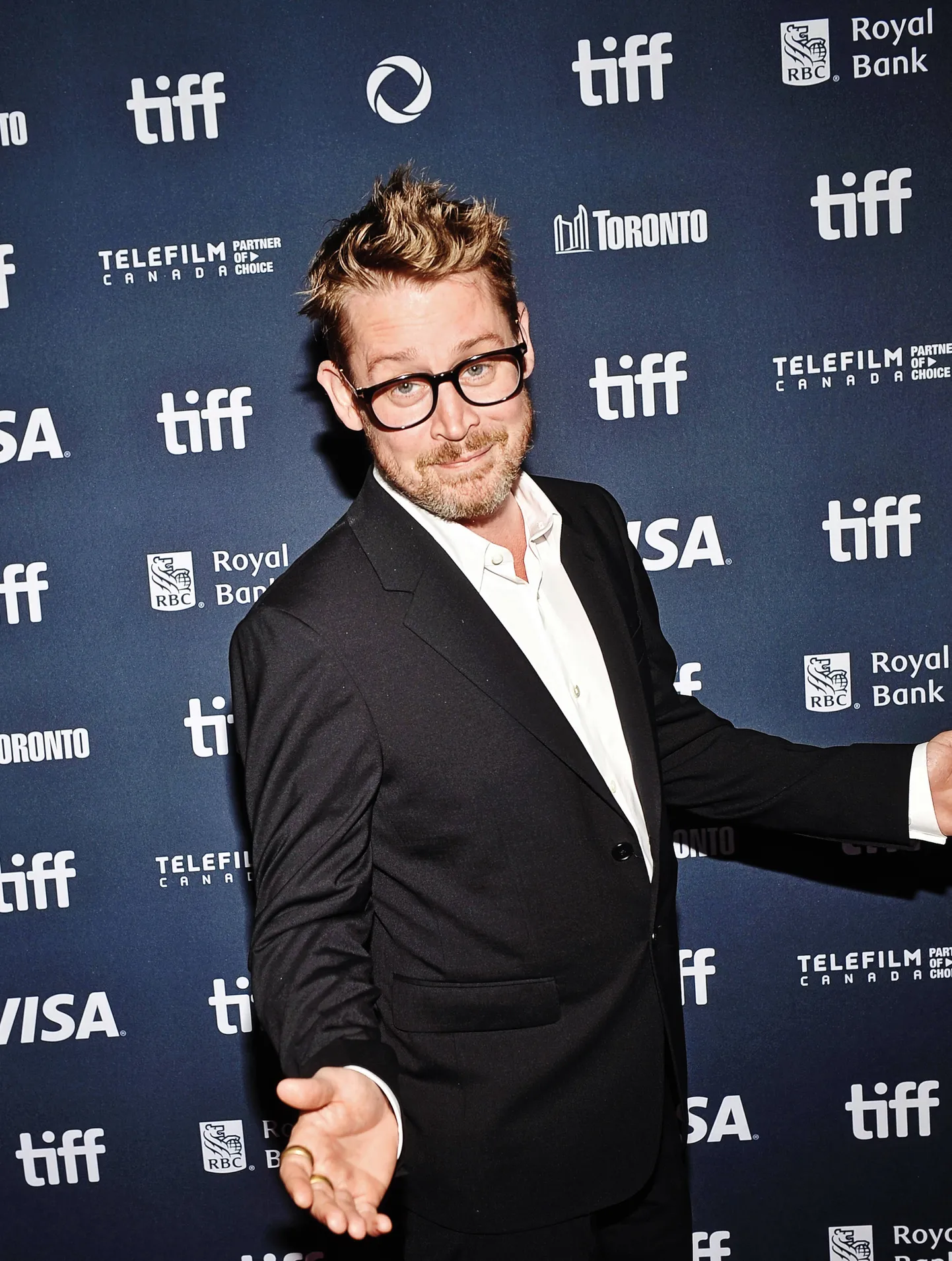 44-aastane Macaulay Culkin on asunud Ameerikas tuurile, mille raames saab publik näha filmi «Üksinda kodus» ning temaga päriselt kohtuda.