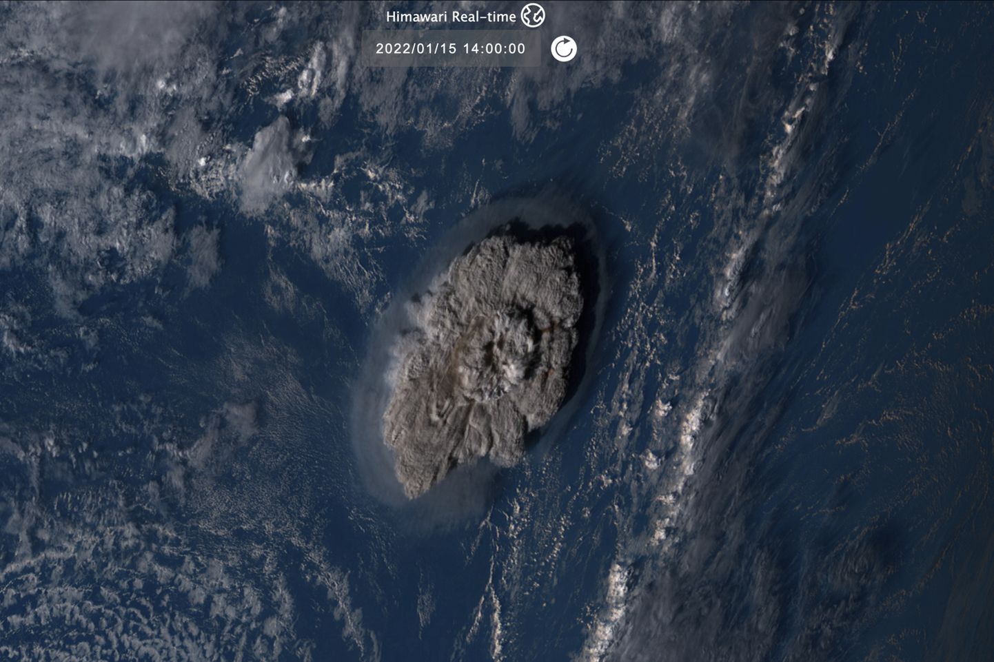 Vulkāns Tongas Karalistē iemūžināts no kosmosa.