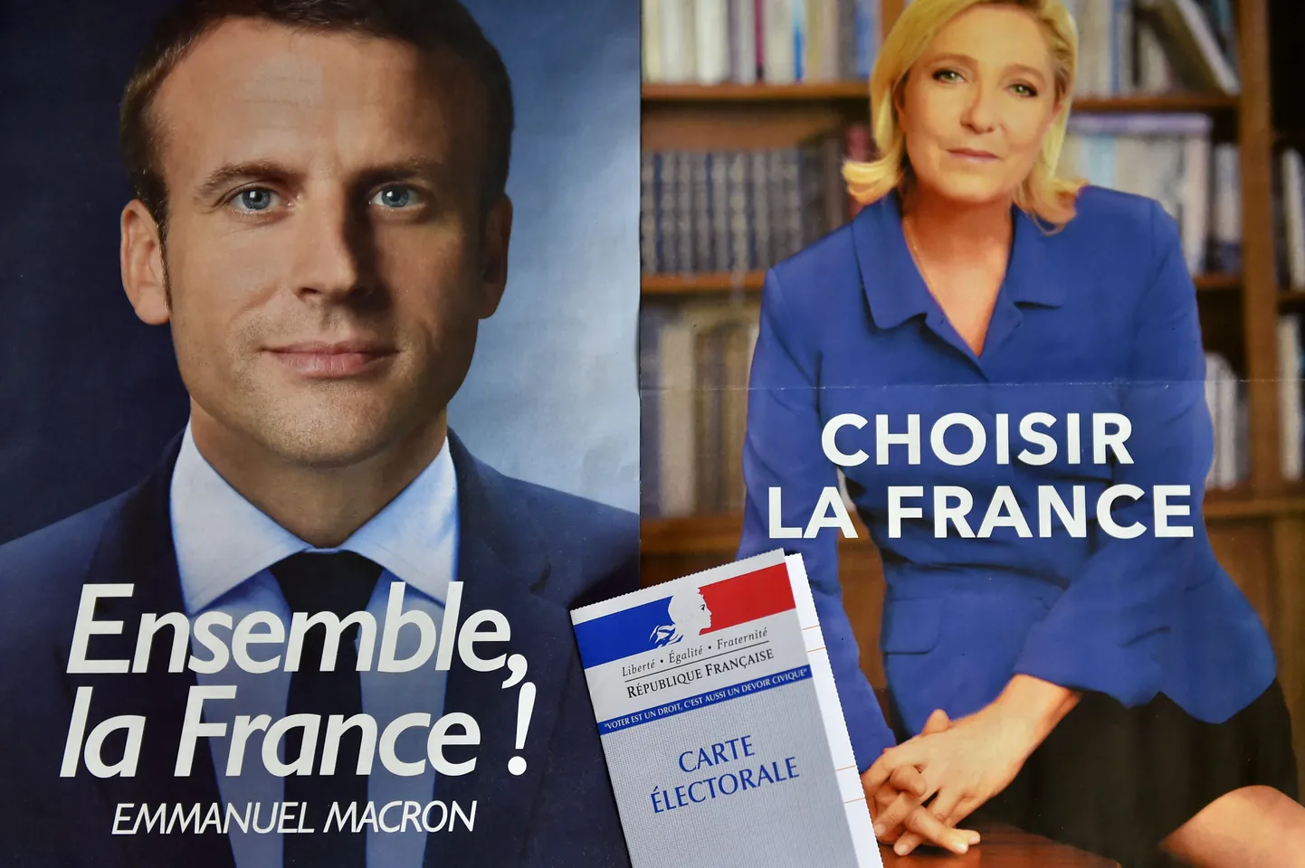 Prantsusmaa presidendivalimiste kampaaniaplakatid, kus vastastikku olid võistlustules Emmanuel Macron ja Marine le Pen, 4. mai 2017. a. A