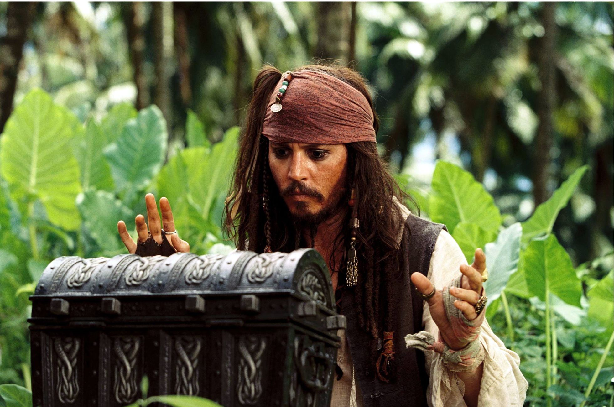 Johnny Depp on rääkinud, et Jack Sparrow põhineb The Rolling Stonesi kitarristil Keith Richardsil ja Looney Tunes multikategelasel Pepé Le Pew.