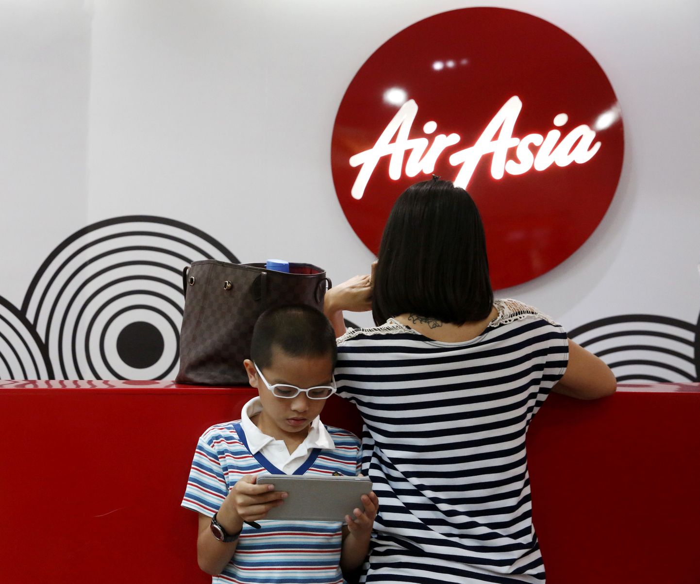 Air Asia logo.