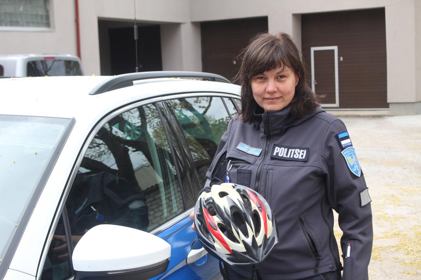 Ole saa suur või väike jalgrattur, siis ilma kaitsekiivrita ei soovita Paide politseijaoskonna noorsoopolitseinik Malle Hermanson liiklusse tormata.