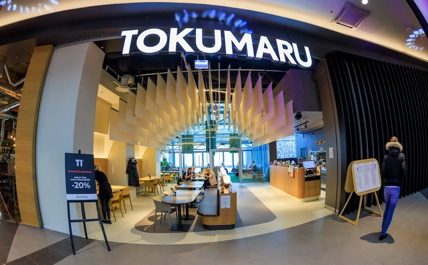Uus söögikoht kaubanduskeskuses T1.