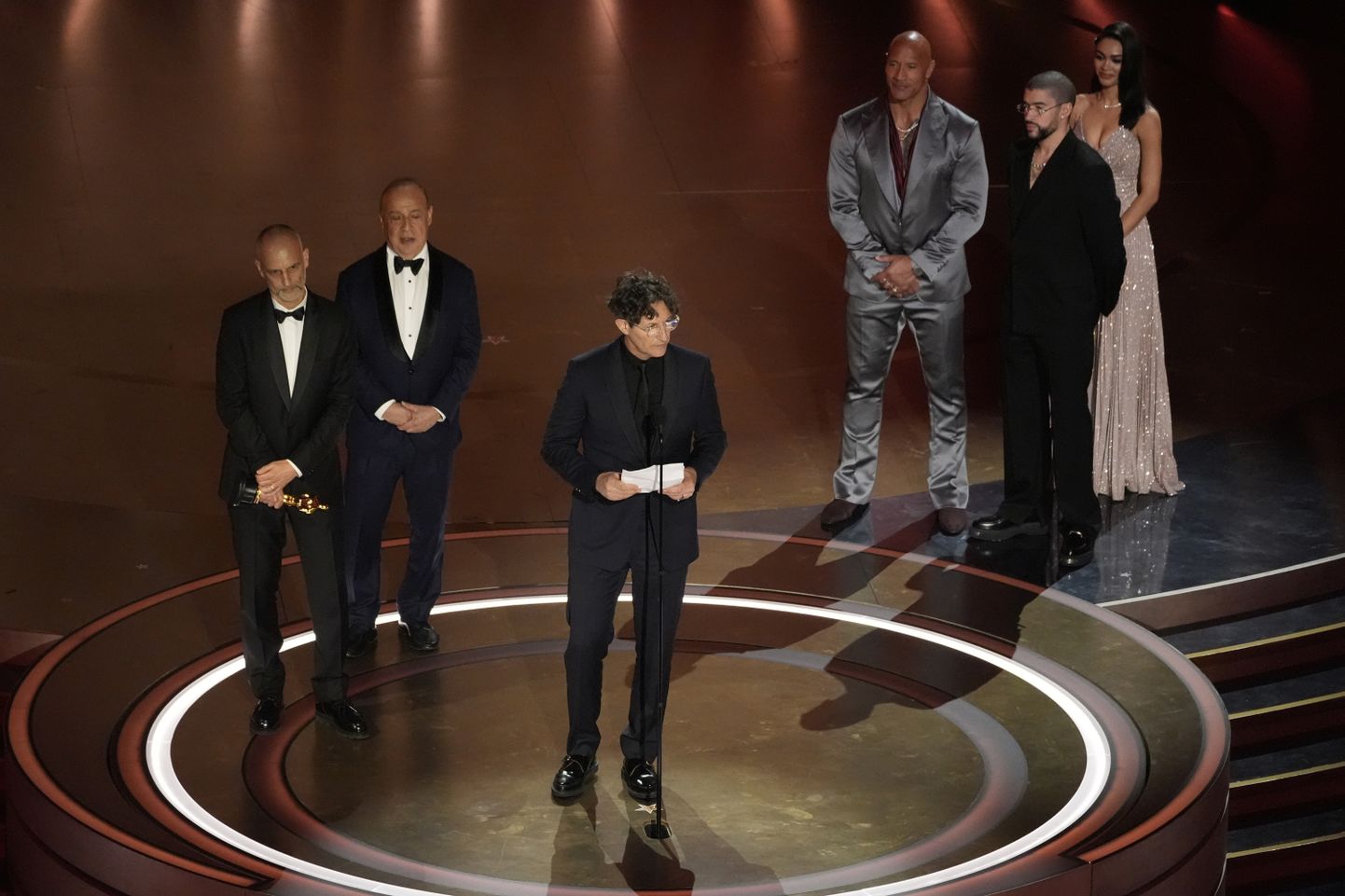 «Huvivööndi» režissöör Jonathan Glazer pidas Oscarite jagamisel terava kõne, mis on välja vihastanud mitu organisatsiooni.