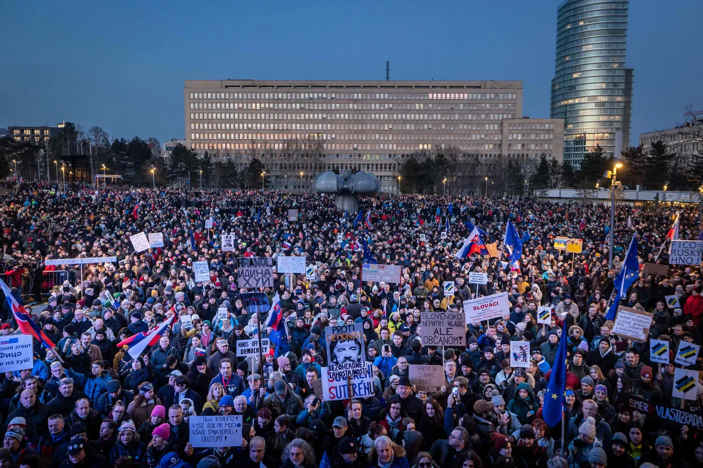 Valitsusvastane meeleavaldus Slovakkia pealinnas Bratislavas 24. jaanuaril.