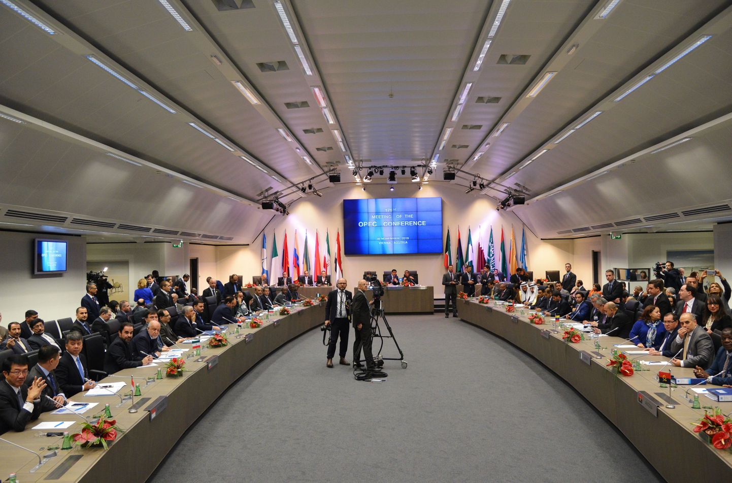 Встреча министров нефти OPEC в Вене.