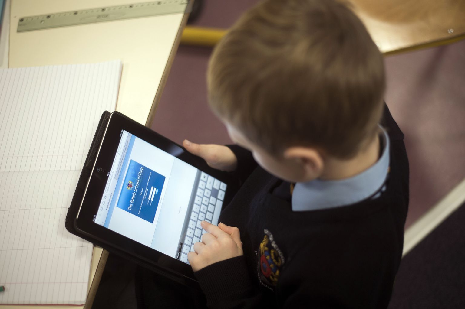 Suurbritannias tekitas iPadi kasutanud poiss vanematele enam kui tuhandenaelase arve.