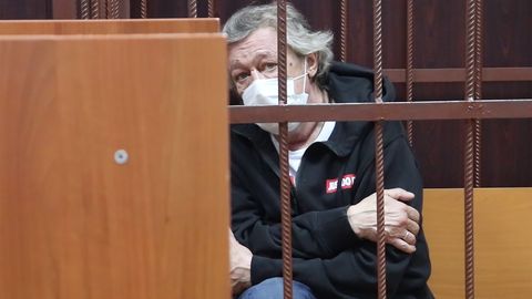 Näitleja Jefremovi surmaavarii kummagi osapoole advokaate ähvardab litsentsist ilmajäämine