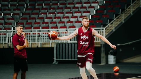 Dāvis Bertāns: Turnīros ar agresorvalstu klubu līdzdalību nespēlēšu