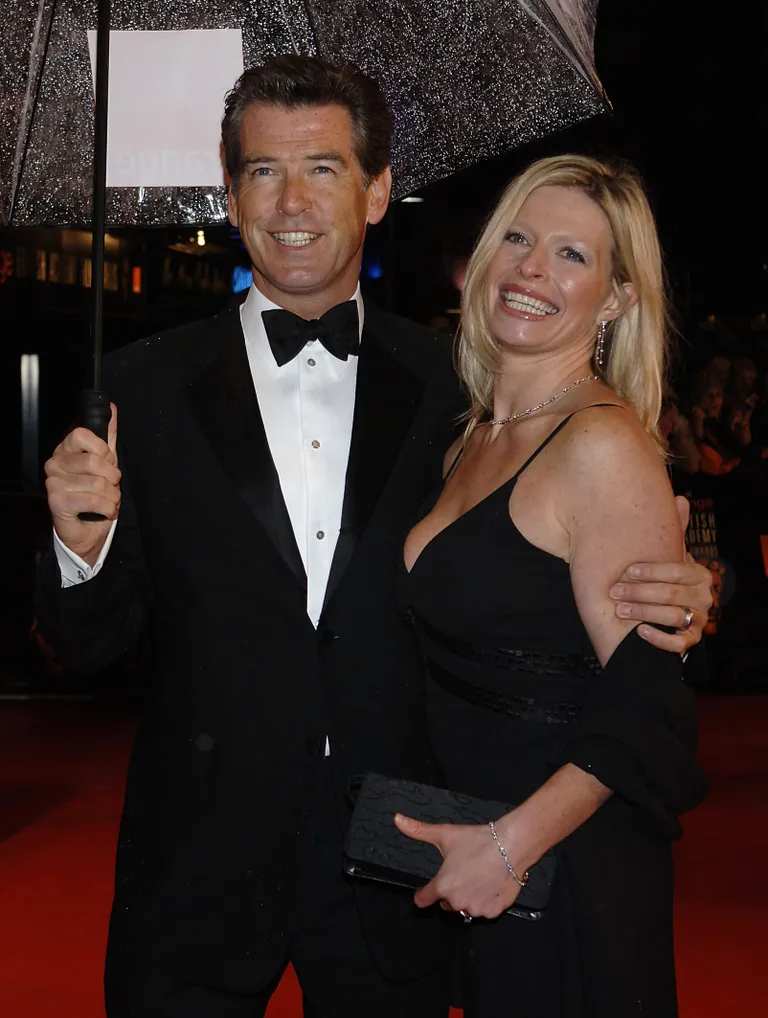 Pierce Brosnan ja tema kasutütar Charlotte 2006. aastal.