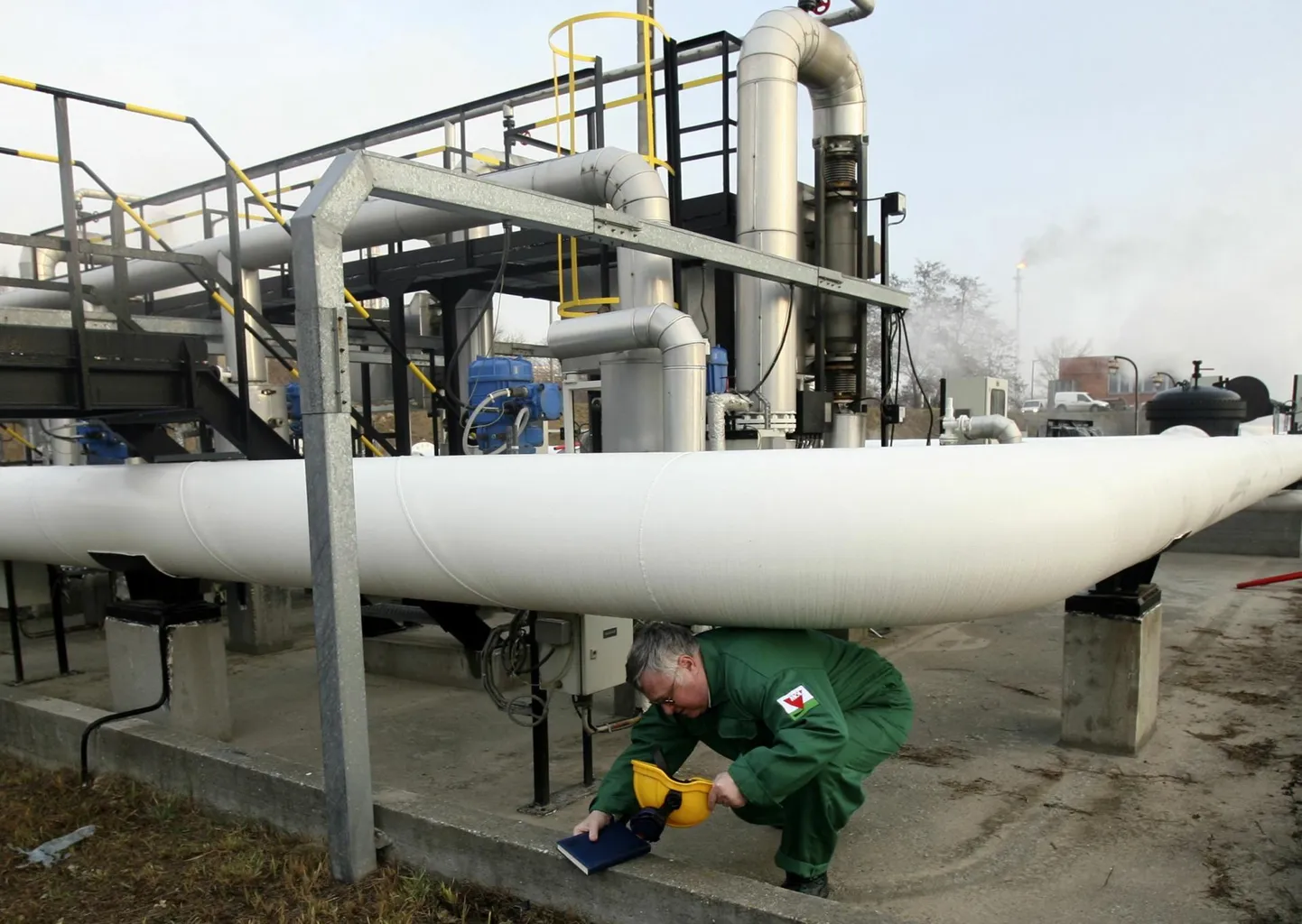 Rafineerimistehas Ungaris Százhalombattas. Ukraina-Vene piiril muutub Vene nafta torujuhtmes äkitselt «Ungari naftaks».