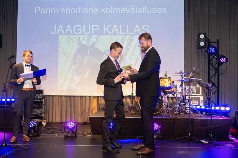 Jaagup Kallas tunnistati parimaks kolmevõistlejaks ja Aasta Tegu auhinna saajaks.
